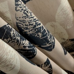 Block Leaf Navy Blue Curtain
Blockblatt Marineblau Vorhang 2
