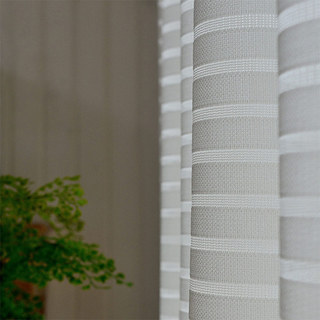 Distinct Horizontal Striped White Voile Curtain
Deutliche horizontal gestreifte weiße Voilegardine 6