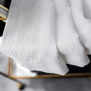 Funkier Weißer Crushed Voile Vorhang Mit Auffälligen Streifen 11