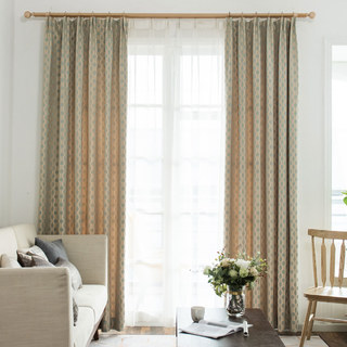 Beaded Lines Pastellgrüne Punkte und Streifen Chenille Vorhang 2