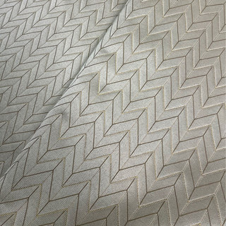 Elegante Art-Deco-Chevron-Champagner-Mokka-Vorhang mit goldenen Details 5