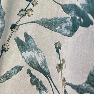 In The Woods Luxuriöser Jacquard Schimmerndes Teal Leaves Vorhang mit Gold Details