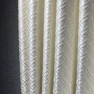 Belle Fleur 3D Jacquard Beige Cream Arabeske Vorhang mit goldenen Details