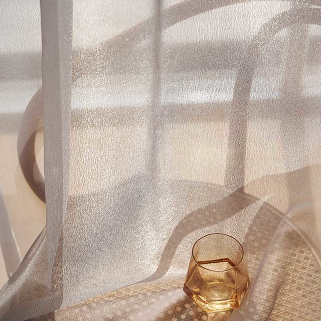 Sanddüne Strukturierter Schimmernder Hellgrauer Voile Vorhang 1