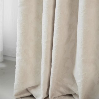 Serene Bloom Cream Vegan Suede Floral Curtain
Serene Bloom Creme Vegan Wildleder Blumen Vorhang 2