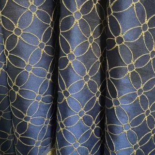 Belle Fleur 3D Jacquard Arabesque Marineblaue Vorhänge mit goldenen Details 4