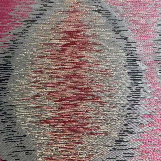 Ikat Wellen Schwarz Magenta Rot Ogee Geometrische Vorhänge mit Gold Details 9