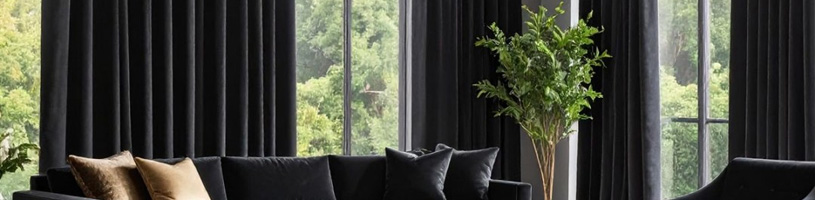Schwarz Vorhang