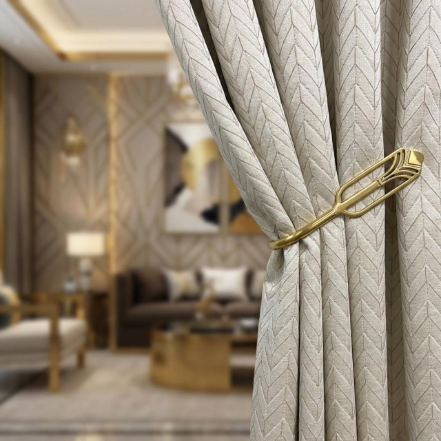 Elegante Art-Deco-Chevron-Champagner-Mokka-Vorhang mit goldenen Details 1