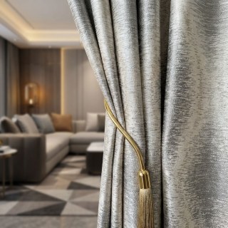 Ikat Ripples Grau und Creme Ogee Geometrische Vorhänge mit Silberdetails 2