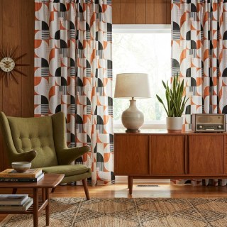 Retro Rhythm Mid Century Modern Orange und Schwarz Geometrischer Vorhang 2