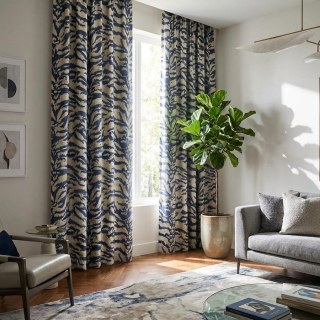 Tiger Stripes Navy Blue Animal Print Curtain
Tigerstreifen Marineblau Tierdruck Vorhang 3
