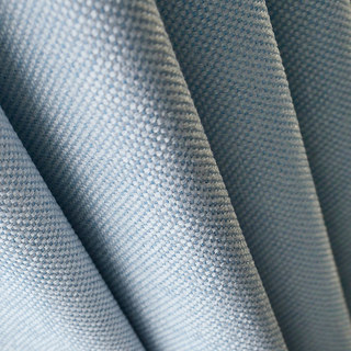 Rideau bleu clair printanier subtil 8