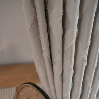 Rideau occultant géométrique beige crème à motifs en losange avec frange 4