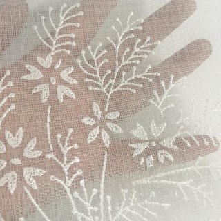 Crème d'ivoire de fleur de givre 3D Puff Paint Floral Voile Rideau