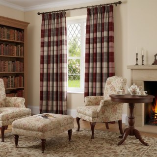 Cosy Plaid Check Burgundy Red Chenille Curtain
Cosy Plaid Check Bordeaux Rouge Chenille Rideau 3