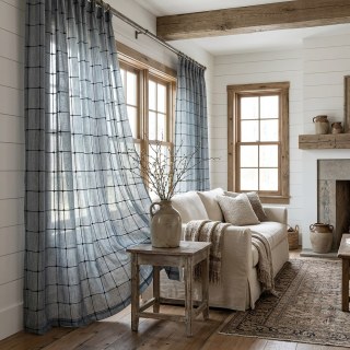 Pane Paradise Checked Grid Charcoal Grey Voile Curtains
Pane Paradise Carreau Grille Gris Anthracite Rideaux Voile